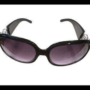 💛3 for $10💛 Guess Women’s 7005 H Rhinestone Signature Black Sunglasses